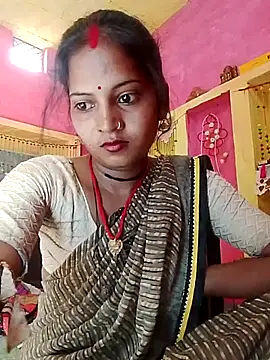 Snapshot of Hot_bbbb chatting on April 2, 10:13 am Hot bbbb online show from April 2, 10:13 am