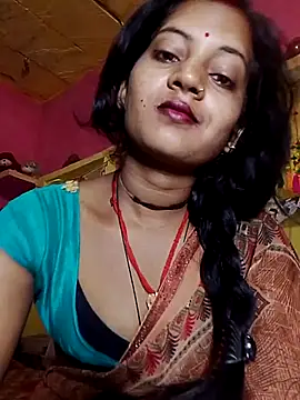 Snapshot of Hot_bbbb chatting on April 8, 8:53 pm Hot bbbb online show from April 8, 8:53 pm