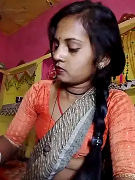 Snapshot of Hot_bbbb chatting on April 10, 6:12 pm Hot bbbb online show from April 10, 6:12 pm