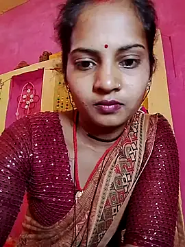 Snapshot of Hot_bbbb chatting on April 11, 6:29 am Hot bbbb online show from April 11, 6:29 am