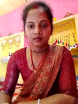 Snapshot of Hot_bbbb chatting on April 11, 7:45 am Hot bbbb online show from April 11, 7:45 am