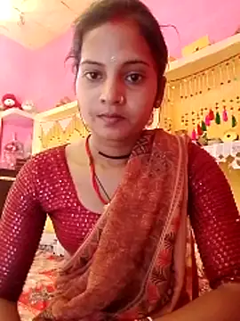 Snapshot of Hot_bbbb chatting on April 13, 6:08 am Hot bbbb online show from April 13, 6:08 am