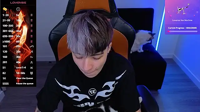 imlaiaaa online show from September 26, 9:19 pm