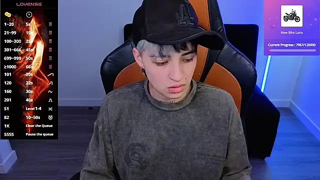 imlaiaaa online show from October 2, 9:11 pm