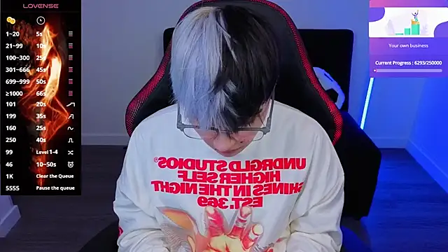 imlaiaaa online show from November 18, 1:11 am