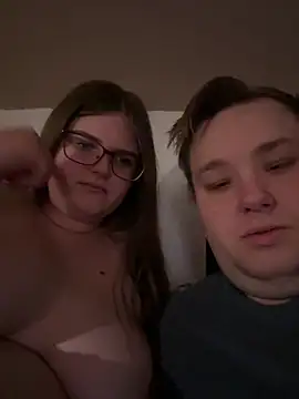 Snapshot of CurvyPaar2 chatting on January 31, 8:18 pm CurvyPaar2 online show from January 31, 8:18 pm