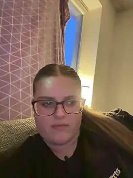 Snapshot of CurvyPaar2 chatting on February 7, 4:33 pm CurvyPaar2 online show from February 7, 4:33 pm