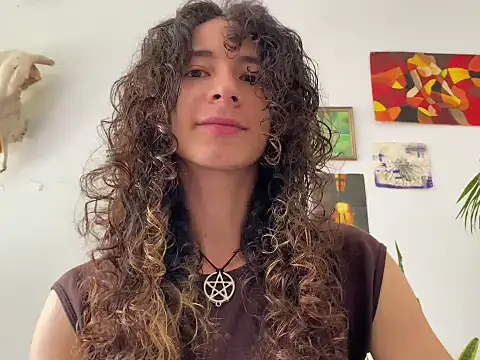 Snapshot of camille_delrey chatting on November 4, 3:55 pm camille delrey online show from November 4, 3:55 pm