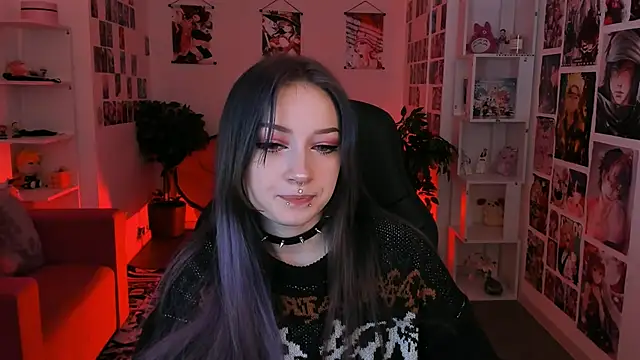 Snapshot of LiliLuna chatting on September 14, 9:52 am LiliLuna online show from September 14, 9:52 am