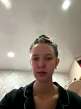 ElliRose online show from October 27, 5:33 am