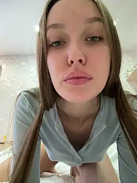 ElliRose online show from November 22, 5:50 am