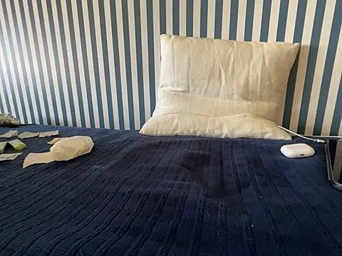 cumman789860 online show from March 31, 1:22 pm