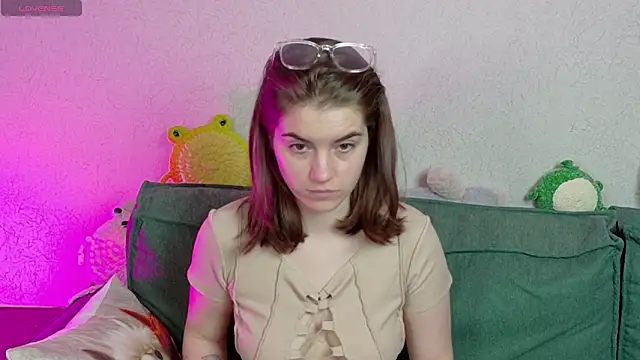 ElzaBlis online show from June 3, 1:14 pm