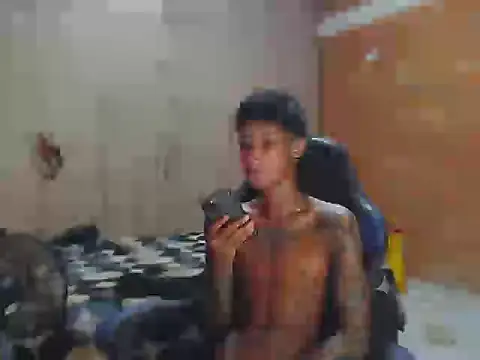 Snapshot of James_rufin chatting on September 28, 11:10 pm James rufin online show from September 28, 11:10 pm