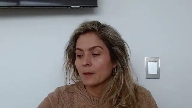 linda-mature43 online show from October 11, 9:35 pm