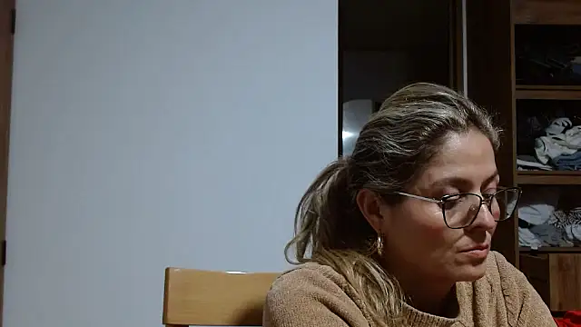 linda-mature43 online show from October 17, 1:20 am