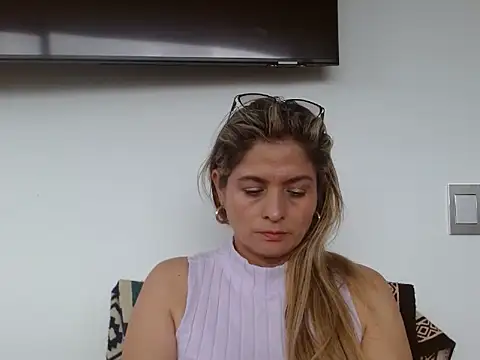 linda-mature43 online show from October 29, 3:03 pm