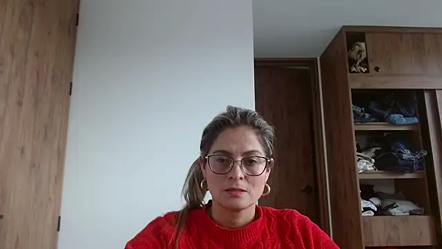 linda-mature43 online show from November 4, 7:13 pm