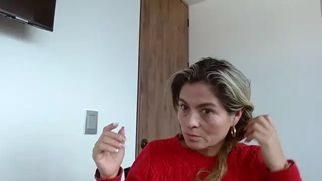 linda-mature43 online show from November 14, 12:37 pm