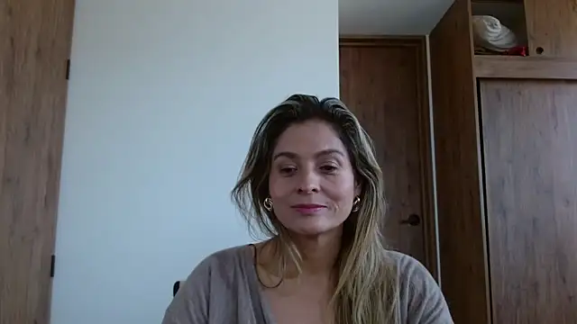 linda-mature43 online show from November 29, 1:25 pm