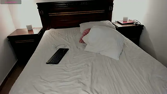 Snapshot of Victoriaa_Adams chatting on September 8, 3:00 pm Victoriaa Adams online show from September 8, 3:00 pm