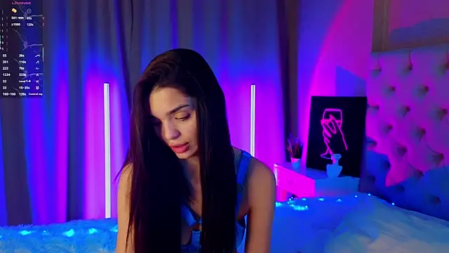 MarciaMarshall online show from December 15, 8:35 pm