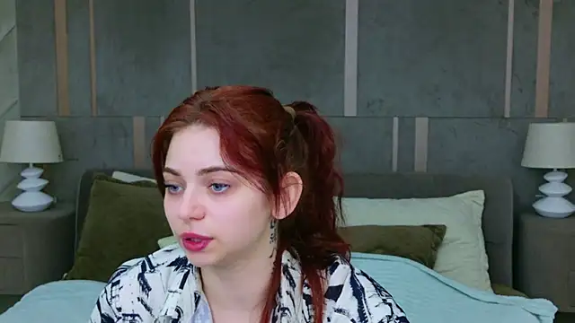 Lia Colls online show from October 1, 5:35 am