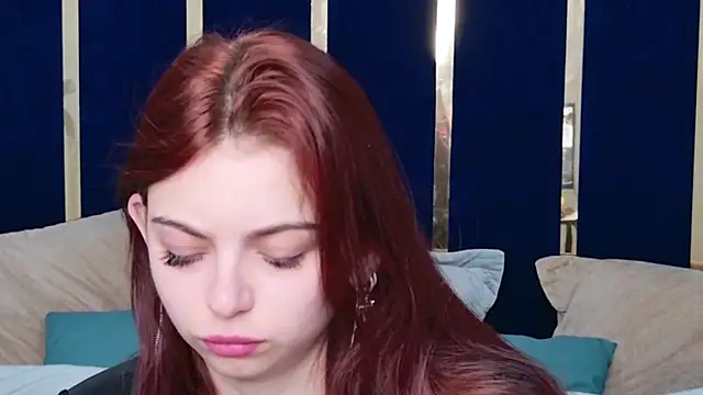 Lia Colls online show from October 5, 5:39 am