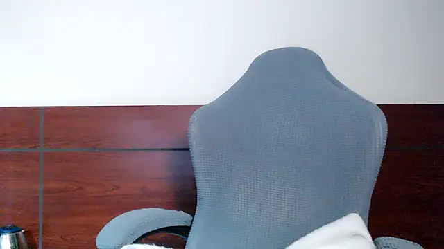 Snapshot of Cam-Ly chatting on February 5, 11:20 pm Cam-Ly online show from February 5, 11:20 pm