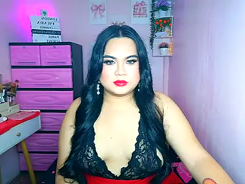 Snapshot of YourThicc_bella chatting on June 30, 3:02 pm YourThicc bella online show from June 30, 3:02 pm