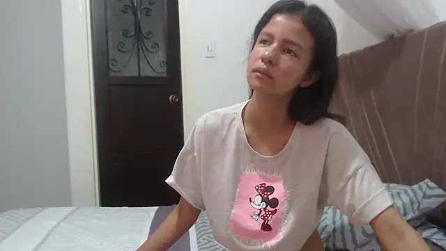 nathaly jones  online show from April 8, 12:16 pm