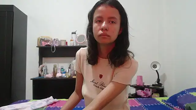 Snapshot of nathaly_jones_ chatting on June 22, 12:13 pm nathaly jones online show from June 22, 12:13 pm