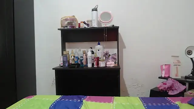 Snapshot of nathaly_jones_ chatting on July 16, 12:22 pm nathaly jones online show from July 16, 12:22 pm
