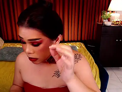 Snapshot of TransAlena95 chatting on November 2, 2:52 pm TransAlena95 online show from November 2, 2:52 pm