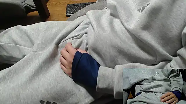 Yasu2000 online show from November 23, 2:00 am