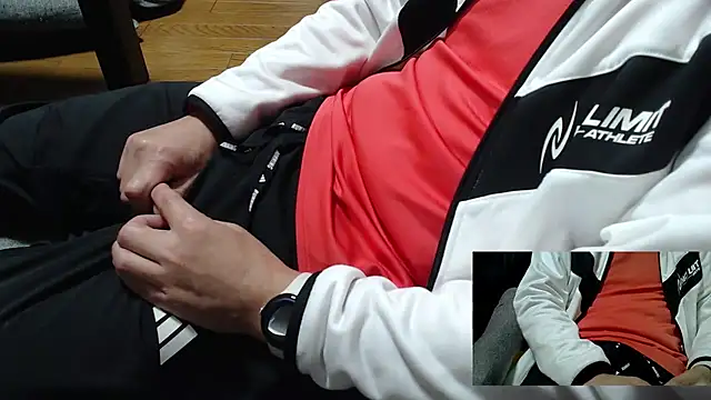 Yasu2000 online show from December 4, 1:59 am