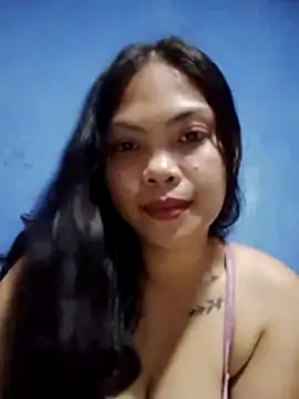 Snapshot of missluvv chatting on March 30, 6:36 am missluvv online show from March 30, 6:36 am