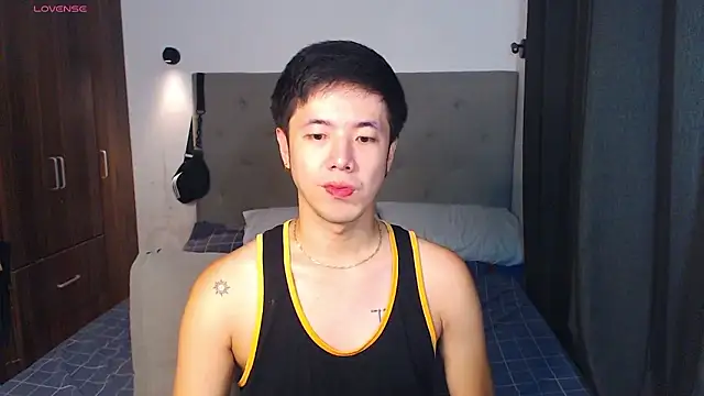 Snapshot of Addictiveboi chatting on January 16, 2:59 am Addictiveboi online show from January 16, 2:59 am