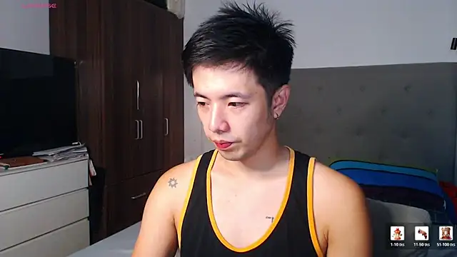 Snapshot of Addictiveboi chatting on February 14, 3:36 am Addictiveboi online show from February 14, 3:36 am