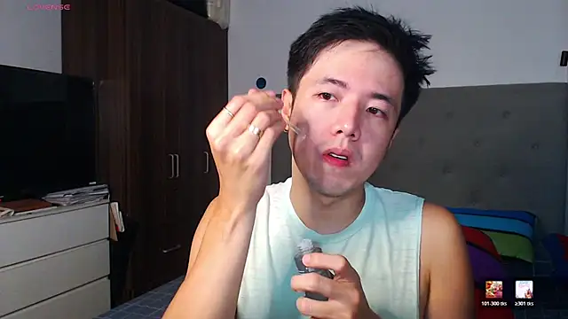 Snapshot of Addictiveboi chatting on February 16, 4:19 am Addictiveboi online show from February 16, 4:19 am