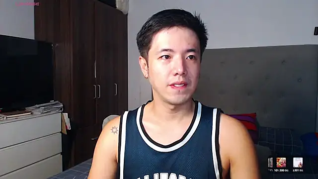 Snapshot of Addictiveboi chatting on February 18, 3:02 am Addictiveboi online show from February 18, 3:02 am