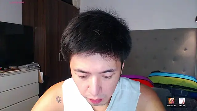 Snapshot of Addictiveboi chatting on February 22, 3:51 am Addictiveboi online show from February 22, 3:51 am