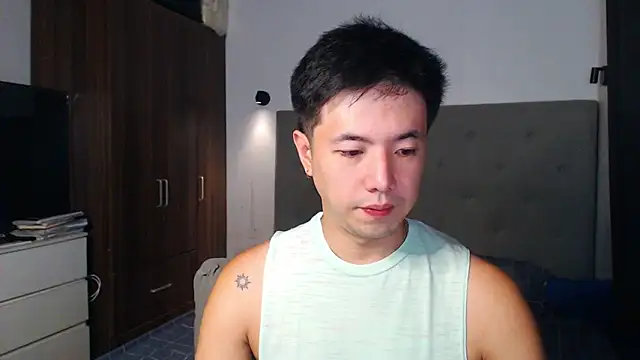 Snapshot of Addictiveboi chatting on March 2, 5:08 am Addictiveboi online show from March 2, 5:08 am