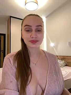 Maribelle Vinnie online show from February 17, 6:03 pm