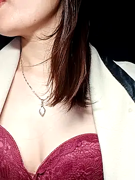 Hinna x online show from November 20, 2:50 pm