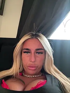 EllieMaeBaby online show from April 7, 6:08 pm