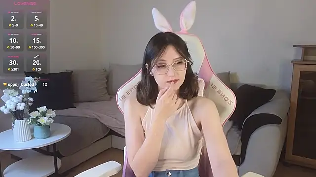 EsmaWonka online show from October 24, 7:05 am