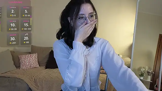 EsmaWonka online show from April 9, 7:03 am