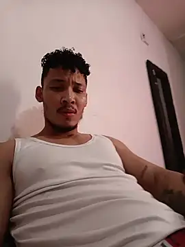 RuiMaddoox online show from February 14, 9:55 pm