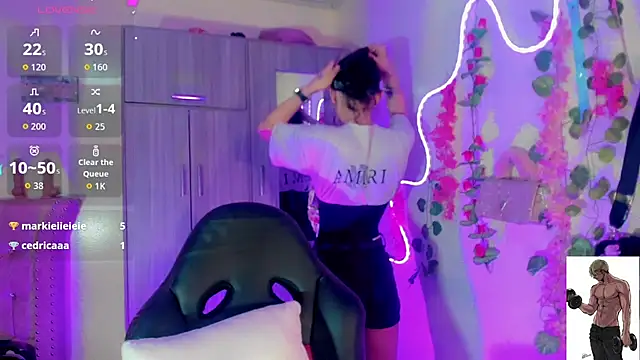 Snapshot of Cata_MW chatting on February 18, 7:21 pm Cata MW online show from February 18, 7:21 pm